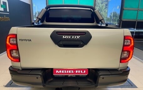 Toyota Hilux VIII, 2021 год, 6 900 000 рублей, 4 фотография