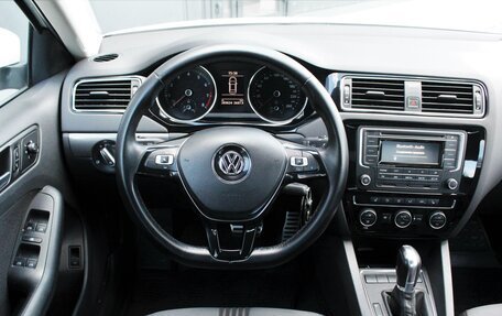 Volkswagen Jetta VI, 2017 год, 1 400 000 рублей, 8 фотография