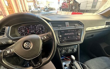 Volkswagen Tiguan II, 2017 год, 2 428 000 рублей, 8 фотография