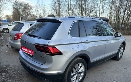 Volkswagen Tiguan II, 2017 год, 2 428 000 рублей, 3 фотография