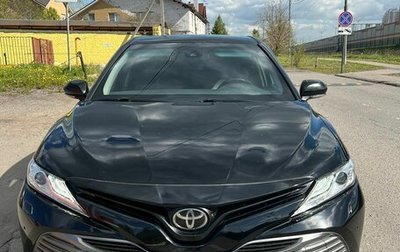 Toyota Camry, 2018 год, 2 710 000 рублей, 1 фотография