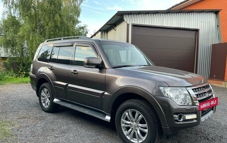 Mitsubishi Pajero IV, 2014 год, 3 200 000 рублей, 3 фотография