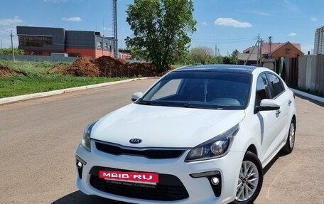 KIA Rio IV, 2018 год, 1 650 000 рублей, 2 фотография