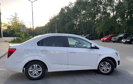 Chevrolet Aveo III, 2013 год, 820 000 рублей, 4 фотография