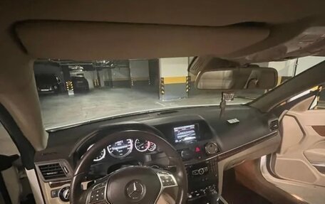 Mercedes-Benz E-Класс, 2013 год, 2 650 000 рублей, 3 фотография