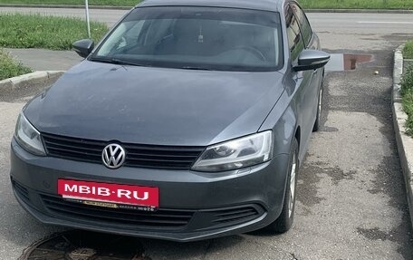 Volkswagen Jetta VI, 2012 год, 1 100 000 рублей, 2 фотография