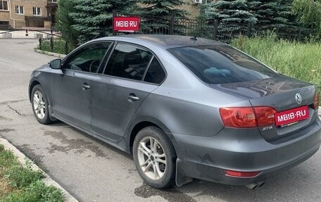 Volkswagen Jetta VI, 2012 год, 1 100 000 рублей, 8 фотография