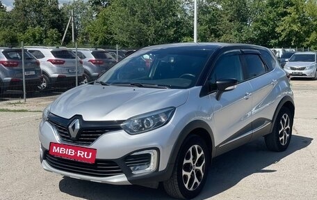 Renault Kaptur I рестайлинг, 2018 год, 1 620 000 рублей, 1 фотография