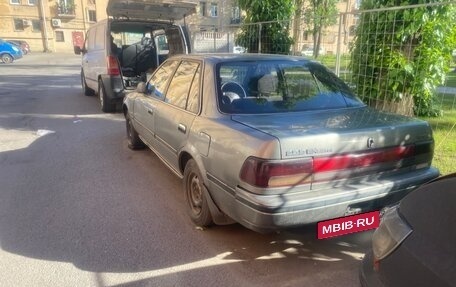 Toyota Corona VIII (T170), 1990 год, 90 000 рублей, 4 фотография