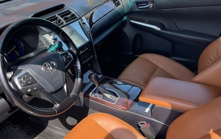 Toyota Camry, 2017 год, 2 450 000 рублей, 6 фотография