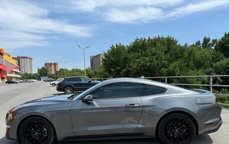 Ford Mustang VI рестайлинг, 2022 год, 4 200 000 рублей, 5 фотография