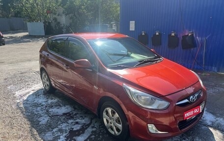 Hyundai Solaris II рестайлинг, 2012 год, 880 000 рублей, 2 фотография