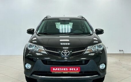 Toyota RAV4, 2015 год, 2 260 000 рублей, 2 фотография