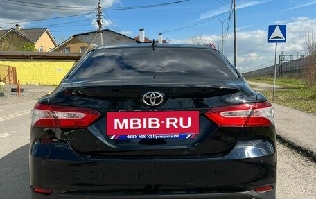 Toyota Camry, 2018 год, 2 710 000 рублей, 6 фотография