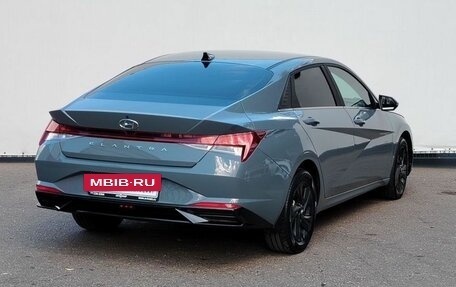 Hyundai Elantra, 2023 год, 2 400 000 рублей, 5 фотография