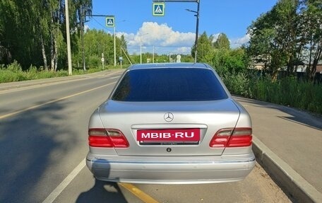 Mercedes-Benz E-Класс, 2001 год, 680 000 рублей, 6 фотография