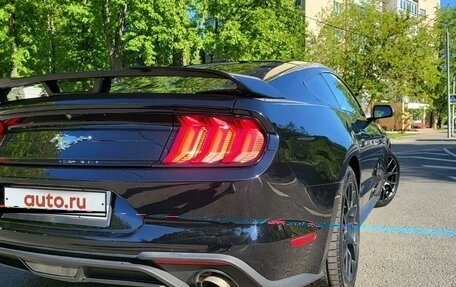 Ford Mustang VI рестайлинг, 2018 год, 3 200 000 рублей, 4 фотография