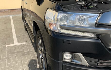 Toyota Land Cruiser 200, 2019 год, 6 950 000 рублей, 8 фотография