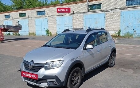 Renault Sandero II рестайлинг, 2019 год, 1 010 000 рублей, 2 фотография