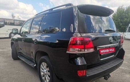 Toyota Land Cruiser 200, 2008 год, 2 750 000 рублей, 4 фотография