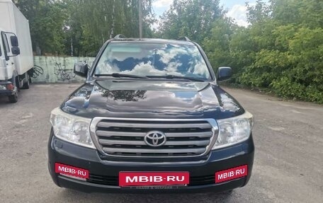 Toyota Land Cruiser 200, 2008 год, 2 750 000 рублей, 2 фотография