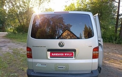 Volkswagen Transporter T5 рестайлинг, 2004 год, 975 000 рублей, 1 фотография