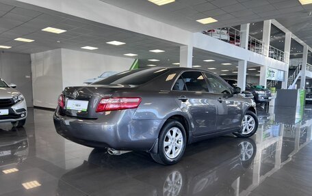 Toyota Camry, 2011 год, 1 795 000 рублей, 2 фотография