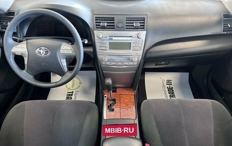 Toyota Camry, 2011 год, 1 795 000 рублей, 10 фотография