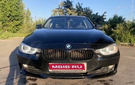 BMW 3 серия, 2013 год, 1 355 000 рублей, 2 фотография