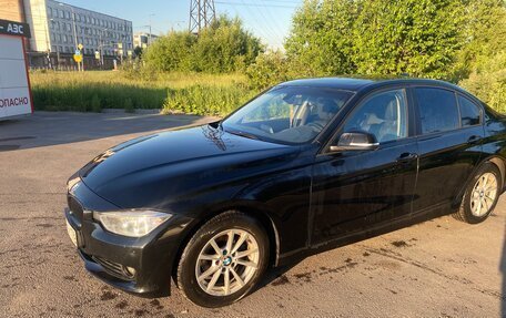 BMW 3 серия, 2013 год, 1 355 000 рублей, 14 фотография