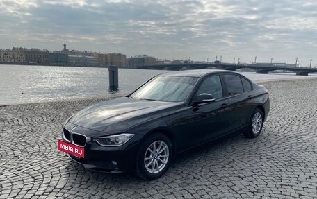 BMW 3 серия, 2013 год, 1 355 000 рублей, 33 фотография