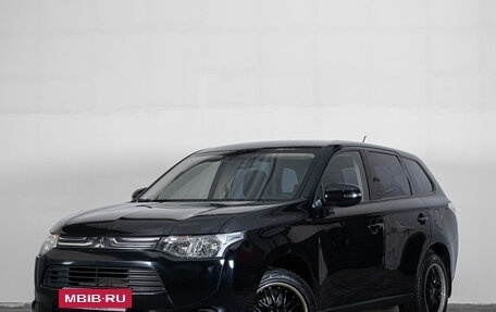Mitsubishi Outlander III рестайлинг 3, 2012 год, 1 349 000 рублей, 3 фотография