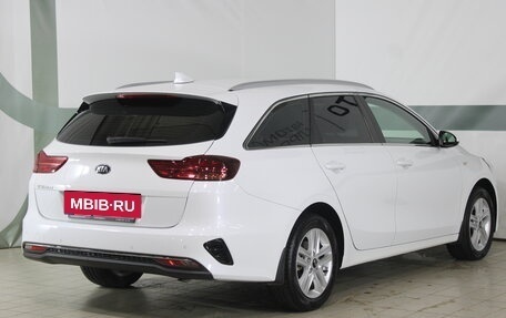 KIA cee'd III, 2021 год, 2 260 000 рублей, 16 фотография