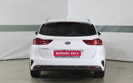 KIA cee'd III, 2021 год, 2 260 000 рублей, 15 фотография