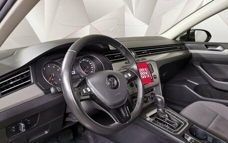 Volkswagen Passat B8 рестайлинг, 2016 год, 1 398 000 рублей, 13 фотография