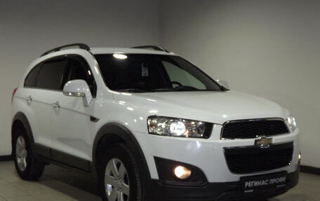 Chevrolet Captiva I, 2013 год, 1 750 999 рублей, 2 фотография