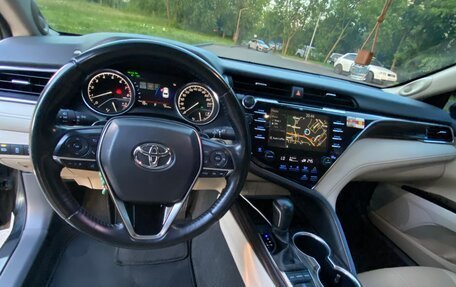 Toyota Camry, 2019 год, 3 300 000 рублей, 11 фотография