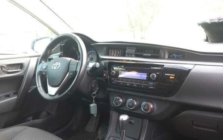 Toyota Corolla, 2016 год, 820 000 рублей, 2 фотография