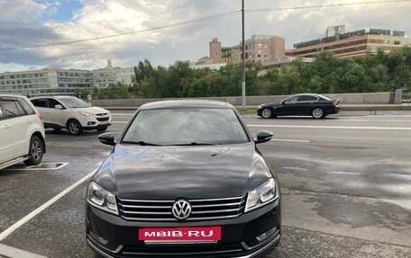 Volkswagen Passat B7, 2013 год, 1 475 000 рублей, 2 фотография