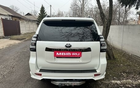 Toyota Land Cruiser Prado 150 рестайлинг 2, 2021 год, 7 590 000 рублей, 2 фотография