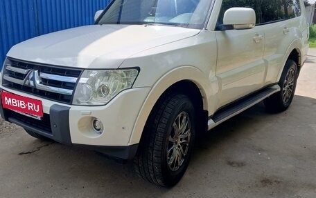 Mitsubishi Pajero IV, 2008 год, 1 990 000 рублей, 1 фотография