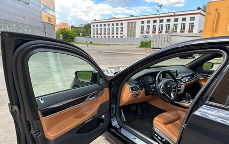 BMW 7 серия, 2016 год, 3 850 000 рублей, 9 фотография