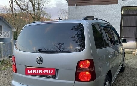 Volkswagen Touran III, 2007 год, 800 000 рублей, 6 фотография