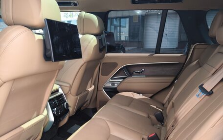 Land Rover Range Rover IV рестайлинг, 2023 год, 20 900 000 рублей, 13 фотография