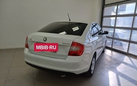 Skoda Rapid I, 2014 год, 770 000 рублей, 5 фотография