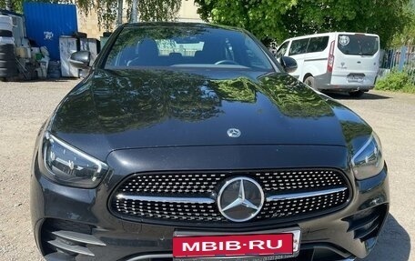 Mercedes-Benz E-Класс, 2020 год, 5 999 000 рублей, 1 фотография