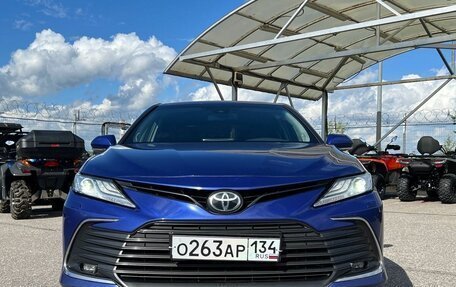 Toyota Camry, 2021 год, 3 499 000 рублей, 2 фотография