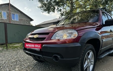 Chevrolet Niva I рестайлинг, 2012 год, 750 000 рублей, 25 фотография