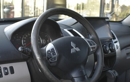 Mitsubishi Pajero Sport II рестайлинг, 2011 год, 1 655 000 рублей, 10 фотография
