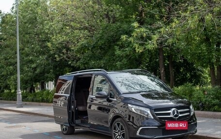 Mercedes-Benz V-Класс, 2020 год, 7 500 000 рублей, 2 фотография